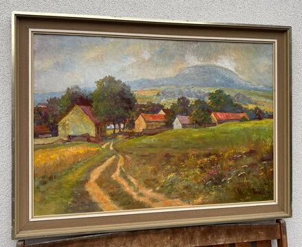 VESNIČKA S HOROU ŘÍP V DÁLI - KUNTOŠ LADISLAV