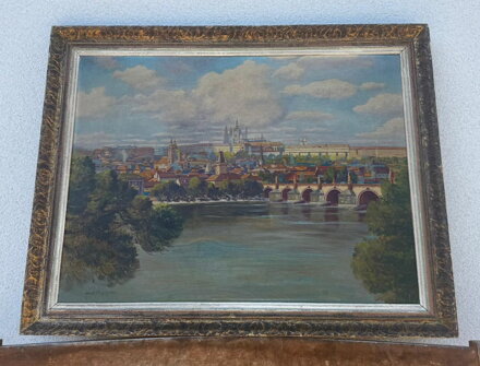 PRAHA HRADČANY S KARLOVÝM MOSTEM A VLTAVOU V POPŘEDÍ - SIGNOVÁN