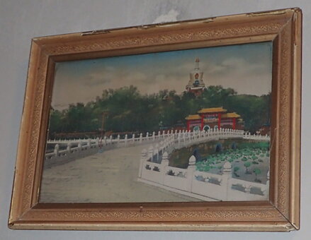 BRÁNA BEIJING (PEKING) ČÍNA II. - HEDVÁBÍ