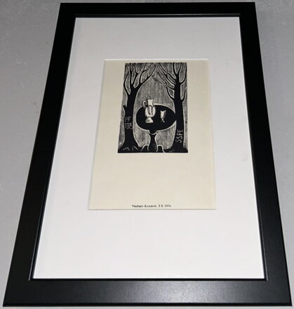 STOLEK S NADOBÍM U STROMŮ - KOMÁREK VLADIMÍR