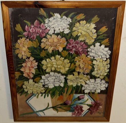 KARAFIÁTY VE VÁZE - MÁLEK