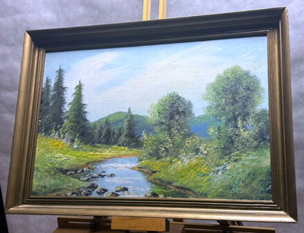 ŘEKA V LETNÍ KRAJINĚ POD HORAMI